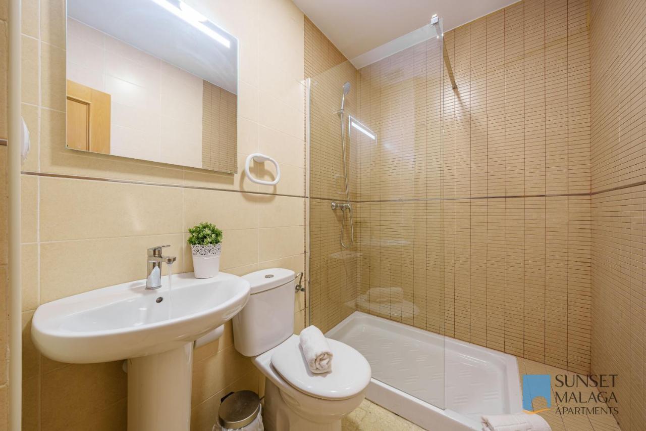 Malaga Central Suites - New Release Bagian luar foto
